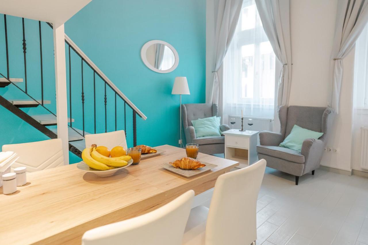 Ombre Apartment With Parking Option 布达佩斯 外观 照片